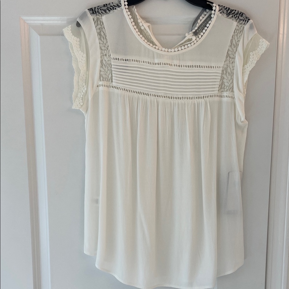 Elegant White Lace Trim Blouse